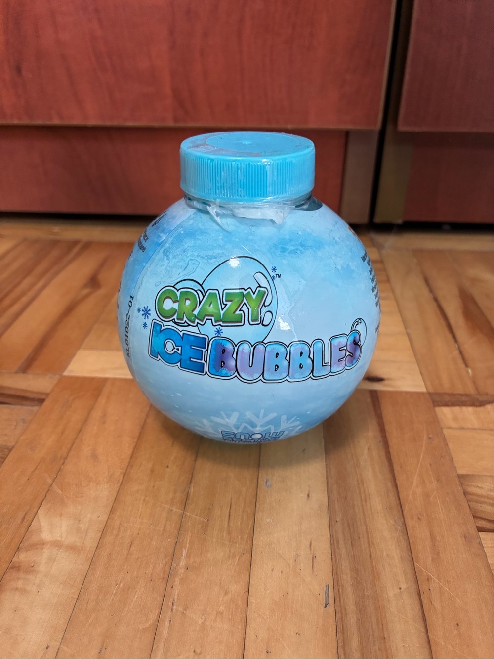 Crazy 8 Blue Ice Bubbles Toy